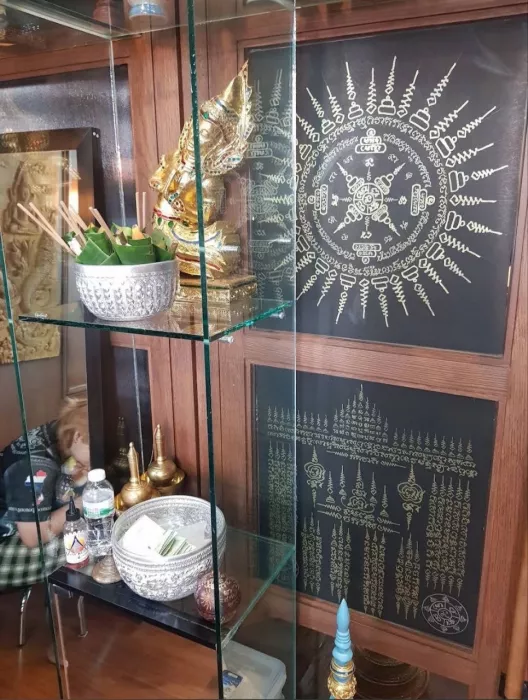 Тату-Студия «Sacred»