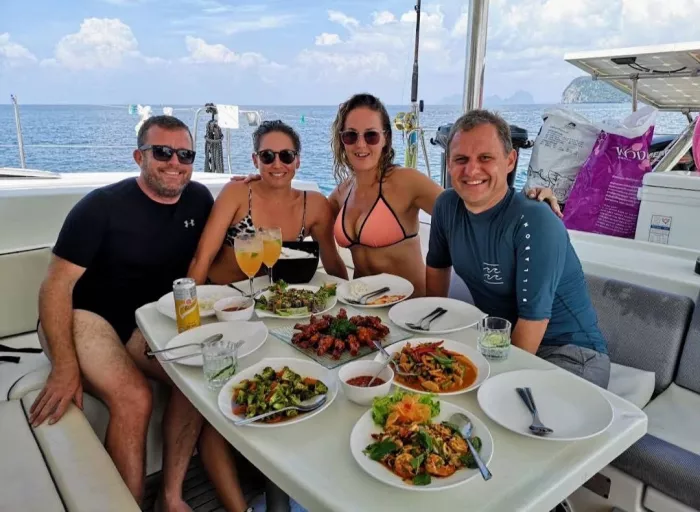 Аренда Яхт «Sailing Yachtcharter»