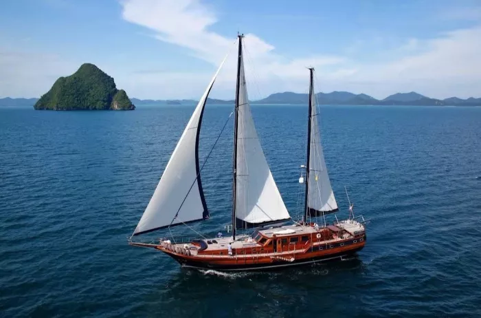 Аренда Яхт «Isabella Yachts»