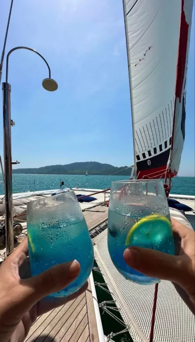 Аренда Яхт «Ombre Yacht»