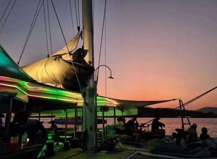 Аренда Яхт «Ombre Yacht»
