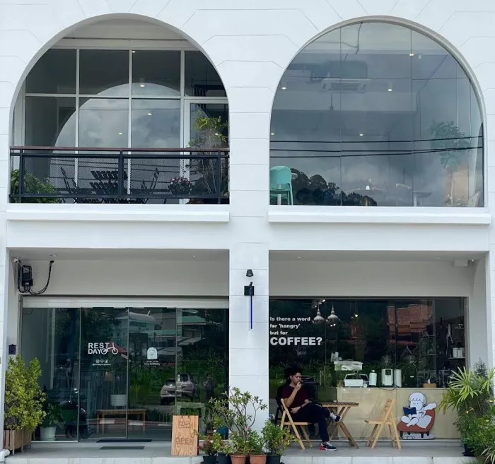 Кофейня «RestDay Coffee Bar & Bake House»