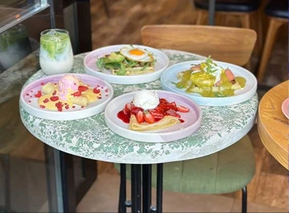 Кафе Breakfast Café