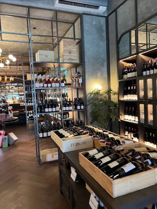Винный Магазин «The Wine Merchant Phuket»