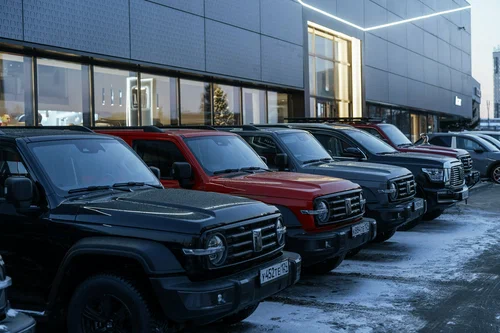 Автосалон "Tank Агат на Партизана Железняка"