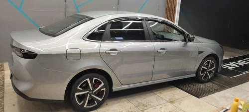 Тонирование автостекол "Re: boot Detailing"