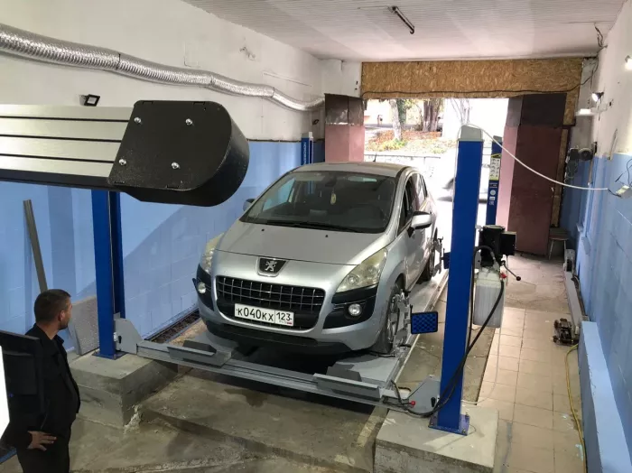 Автосервис "АвтоДвиж"