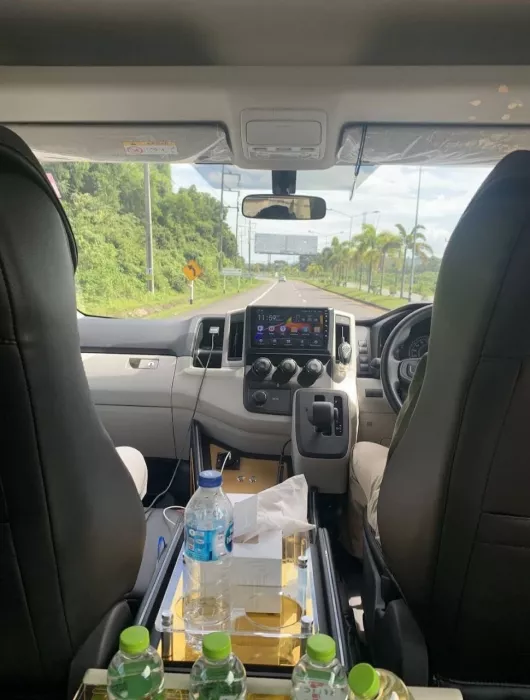 Трансфер «Let’s Go Taxi & Tours Phuket»
