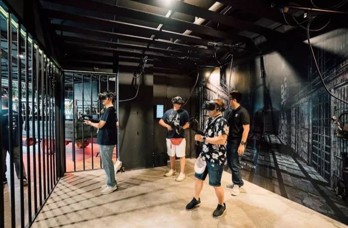 Игровой Зал «VR Games Park Phuket - VAR LIVE»