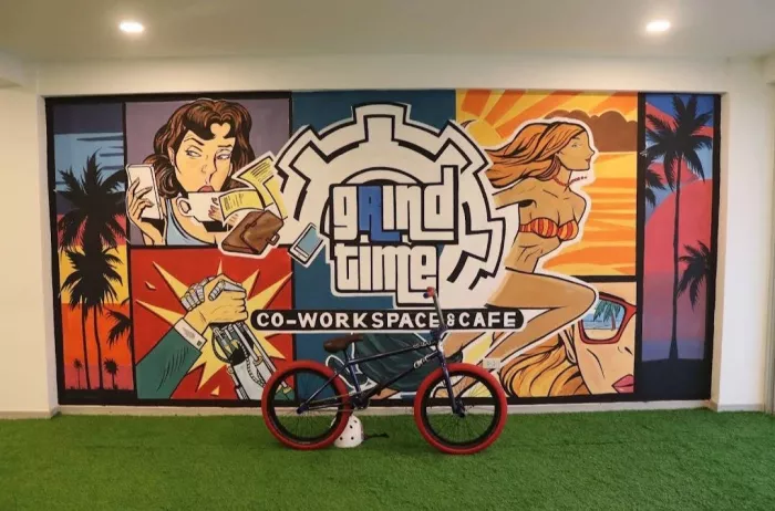 Коворкинг «Grind Time Coworking Space - Phuket Chalong Bay»
