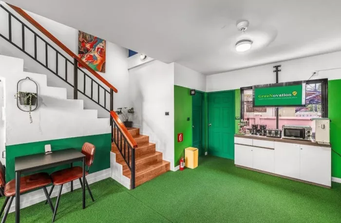 Коворкинг «Greenovation Coworking Space»