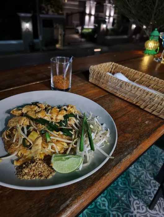 Бар «Green Bar Phuket»