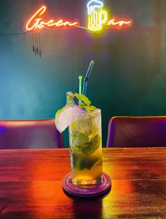 Бар «Green Bar Phuket»