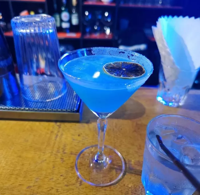 Бар «The Library Phuket»