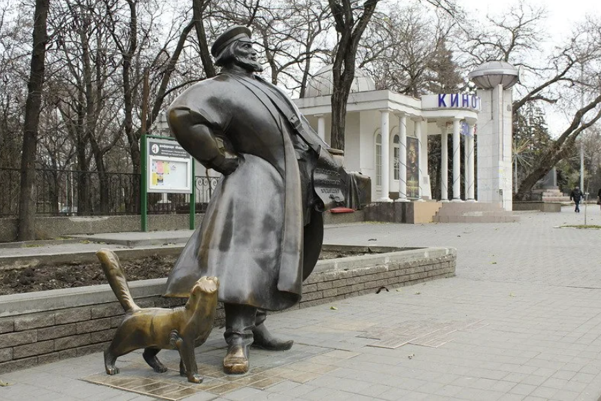 Памятник "Коробейник"