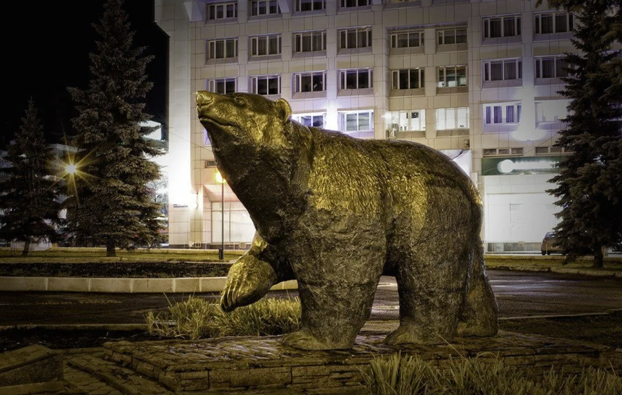Скульптура "Пермский медведь"