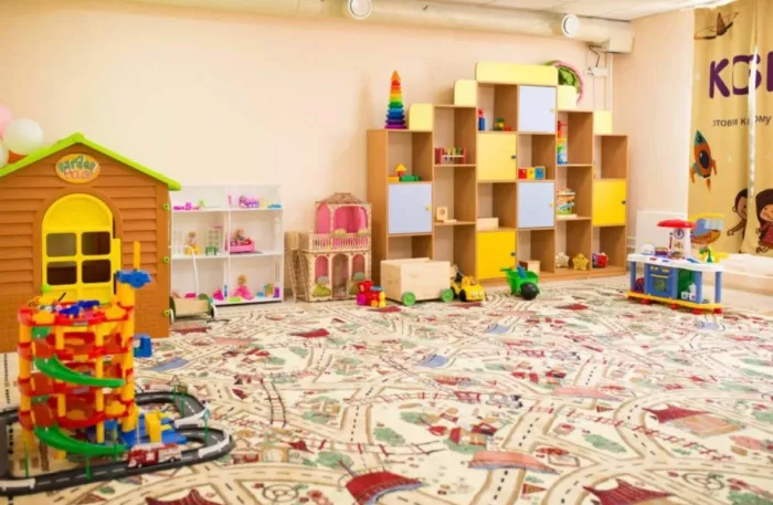 Билингвальный детский сад Kosmo kids