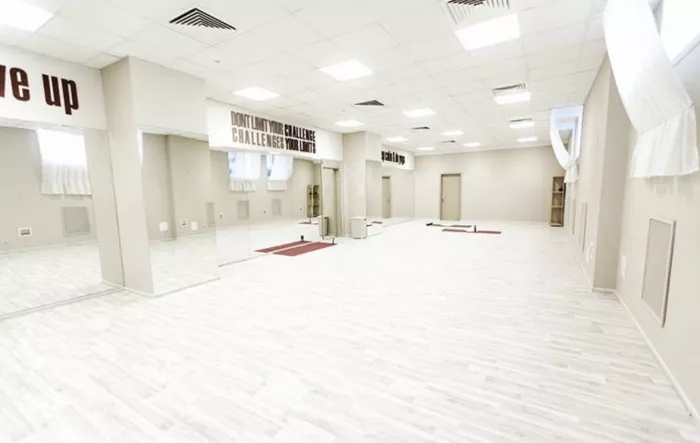 Студия йоги Hot Yoga
