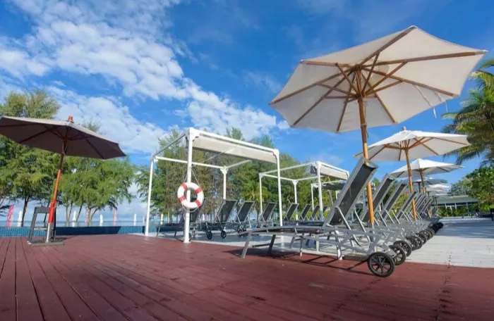Отель «Splash Beach Resort»