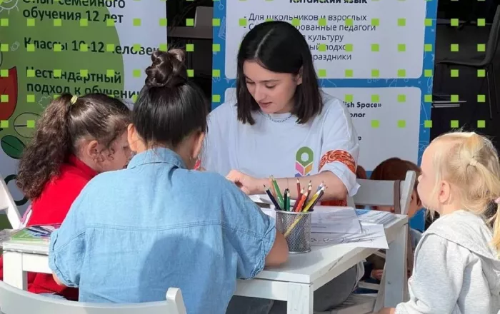 Школа развития интеллекта SchoolBox на Монаховой