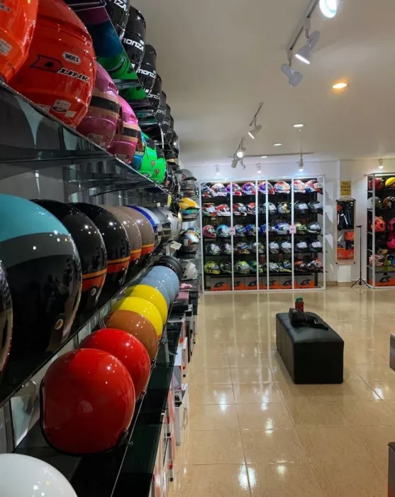 Магазин Шлемов «Helmetshop Phuket»