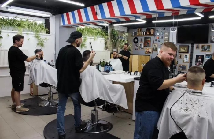 Барбершоп Hairbar на Целиноградской