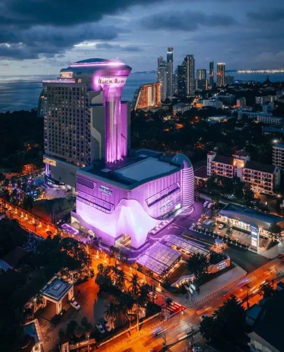 Отель «Grande Centre Point Space Pattaya»