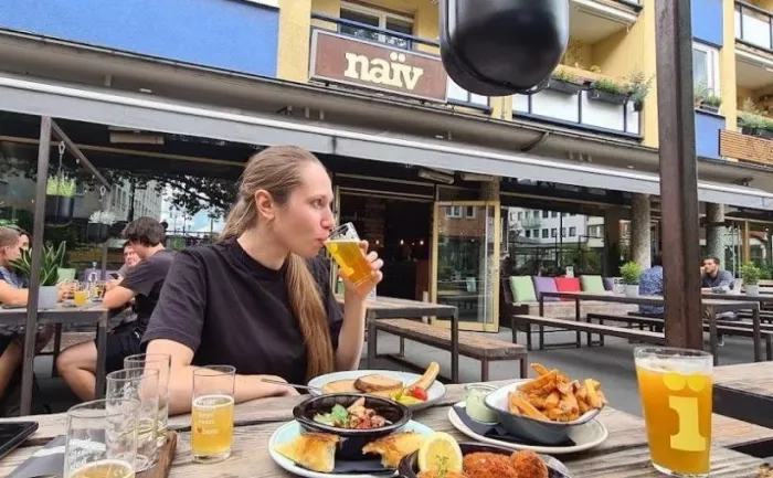 Бар Bar & Restaurant naïv