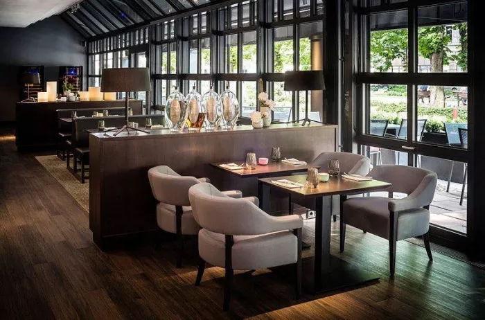Ресторан The Legacy Bar & Grill