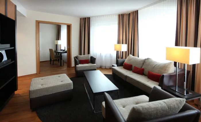 Отель Lindner Hotel Frankfurt Main Plaza