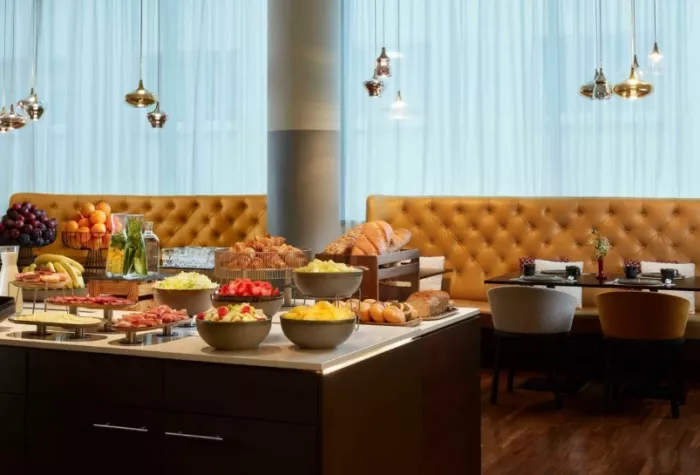 Отель Hotel Avani Frankfurt City