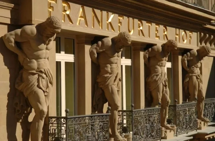 Отель Steigenberger Icon Frankfurter Hof